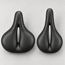Lade das Bild in den Galerie-Viewer, OrthoRide – ergonomischer Fahrradsattel mit Druckentlastungskanal | gegen Taubheit, Sitz- und Steißbeinschmerzen