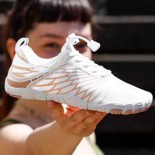 Lade das Bild in den Galerie-Viewer, Florax Fit – Ergonomische &amp; gesunde Barfußschuhe für mehr Bewegung &amp; Gewichtsverlust
