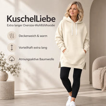 Lade das Bild in den Galerie-Viewer, KuschelLiebe – extra langer Oversize-Wohlfühlhoodie | deckenweich, warm &amp; vorteilhaft geschnitten
