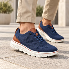 Lade das Bild in den Galerie-Viewer, FeelFree Gentleman – orthopädischer Herren-Komfortschuh | federleicht, dämpfend &amp; einfach anzuziehen
