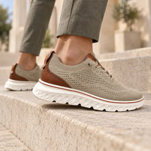 Lade das Bild in den Galerie-Viewer, FeelFree Gentleman – orthopädischer Herren-Komfortschuh | federleicht, dämpfend &amp; einfach anzuziehen
