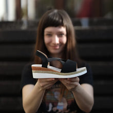 Lade das Bild in den Galerie-Viewer, OrthoStella – Komfortable Sandalen für Damen | Ergonomische Unterstützung